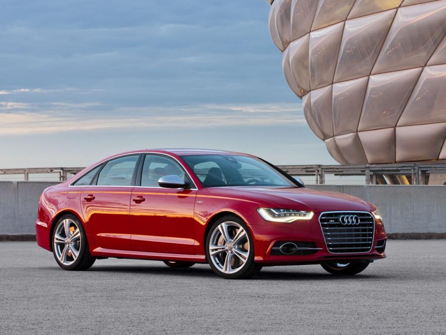  Audi S6 Sedan (4G, C7) 2012 года  (WW) (фото 19 из 30)